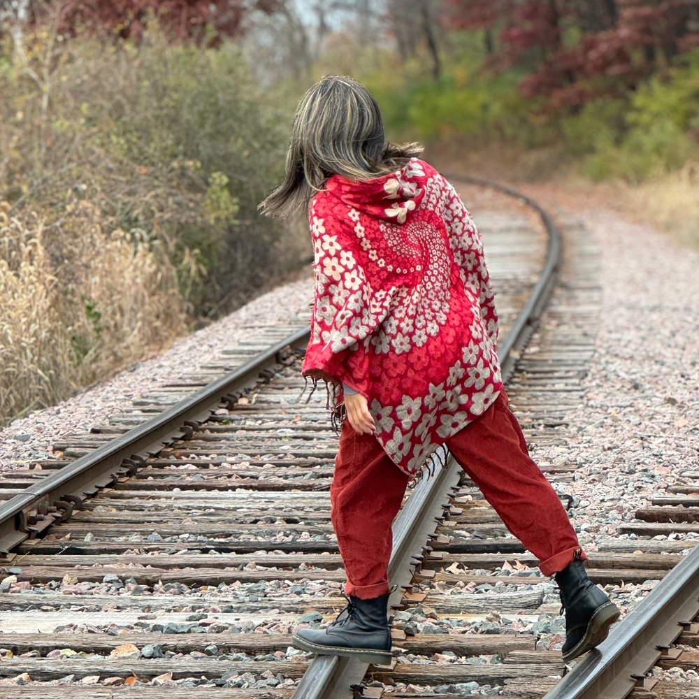 Himalayan Yak wool poncho, handmade in Nepal. Hooded and front pocket.